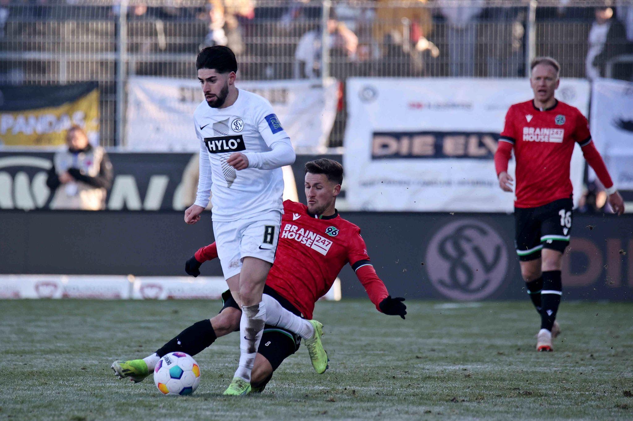 Elversberg Und Hannover Trennen Sich 2:2