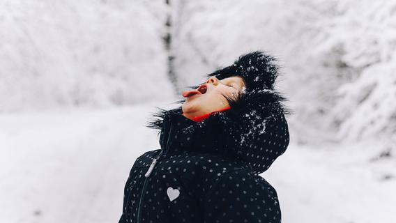 Schnee essen: Wie gefährlich ist es wirklich?