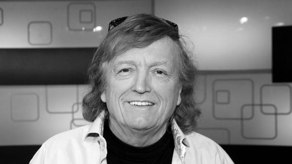 Seine Lieder sind Klassiker der Popmusik und der Soundtrack einer Generation. Ob "Daddy Cool" oder "Rasputin": Wie am Fließband schuf Musikproduzent Frank Farian tanzbare Welthits. Er hatte auch Bezüge zu Franken - eines seiner Produkte war Milli Vanilli, deren Sänger aus Fürth stammte. Nun ist Farian im Alter von 82 Jahren gestorben - in seiner Wahlheimat Miami, wie seine Familie über eine Agentur mitteilte.