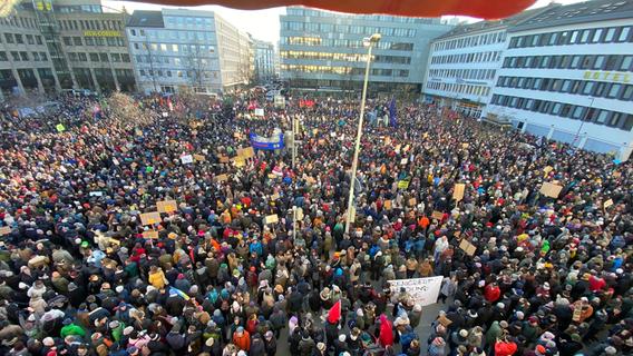 15.000 Menschen bei der Demo gegen rechts in Nürnberg: So berechnet die Polizei die Teilnehmerzahlen