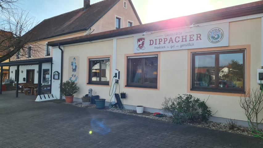 Dreh- und Angelpunkt des Poppendorfer (Vereins-) Lebens: die Gaststätte Dippacher.