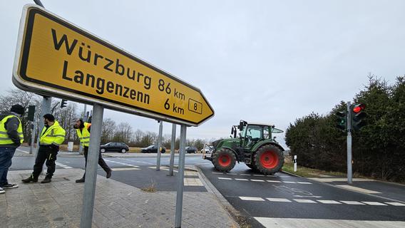 Blockaden an der B8 bei Fürth: Bauern protestierten - Autofahrer mussten Umwege nehmen