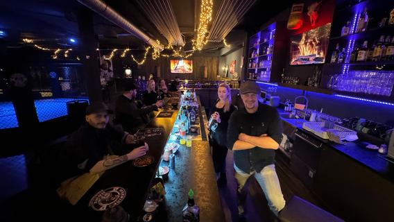 Zehn Meter Bar, Sauna und keine Sperrstunde: Zu Gast in der "Warriors Home Bar & Lounge" in Roth
