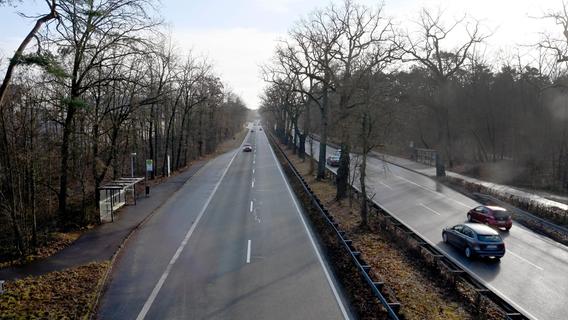 Platz für Stadt-Umland-Bahn und Radschnellweg: Stadt Erlangen will dreispurige B4