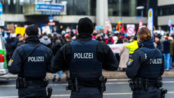 Protest gegen rechts in Nürnberg: So bereitet sich die Polizei auf die heutige Mega-Demo vor