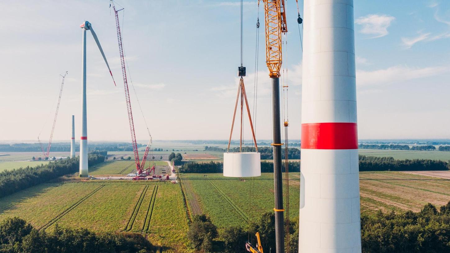 Die Firma Max Bögl will sich auf Großprojekte wie den Bau von großen Windkrafttürmen konzentrieren.