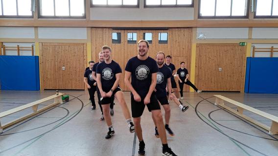 Das Männerballett in Plech startet durch: Beim Faschingsball ist díe Premiere geplant