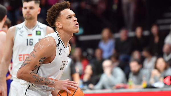 "49ers wegen Brock Purdy, dem "Mr. Irrelevant" (Purdy wurde 2022 als allerletzter Spiel im NFL Draft gewählt, Anm. d. Red.) und jetzt schaut ihn euch an: Er ist Starting Quarterback in einem Super Bowl! Deshalb: 49ers!"