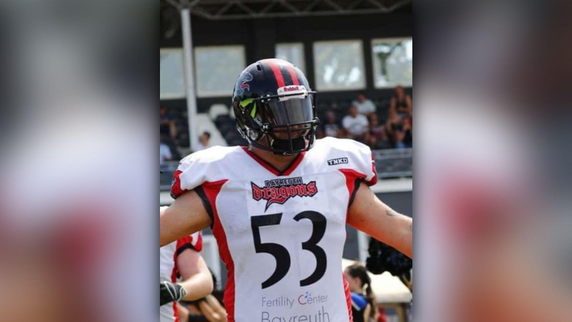 "Ich denke, dass die Chiefs den Super Bowl gewinnen. Patrick Mahomes war zwar über die Saison hinaus nicht immer konstant, dennoch hat er zusammen mit Travis Kelce bewiesen, dass sie in den Playoffs ein gefährlicher Gegner sind. Nicht umsonst hat Kelce den Rekord geknackt mit den meist gefangen Pässen (156) in den Playoffs."  