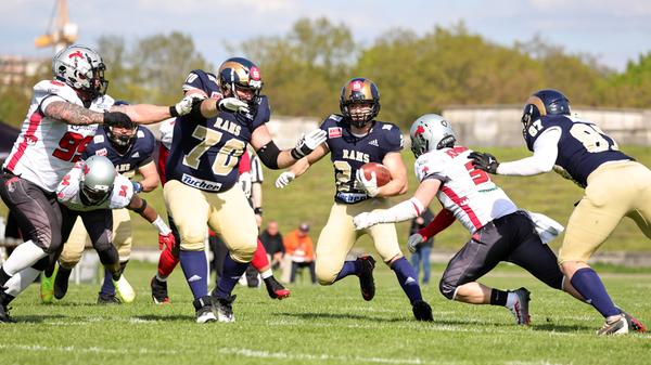 Viktor Fuchs: "Die 49ers, weil sie dieses Jahr insgesamt eine unfassbare Leistung gezeigt haben. 3 Spieler in der Offensive mit jeweils mehr als 1000 Yards zu haben ist schon außergewöhnlich. Mahomes und Andy Reid sind starke Gegner, aber die 49ers sind dieses Jahr on fire. Deshalb 28:24 für San Francisco." Marco Henze: "Das Spiel des Jahres wird spannend bis zur letzten Minute, aber meine 49ers entreißen Patrick Mahomes und Taylor Swift die Trophäe und gewinnen mit 31:27."