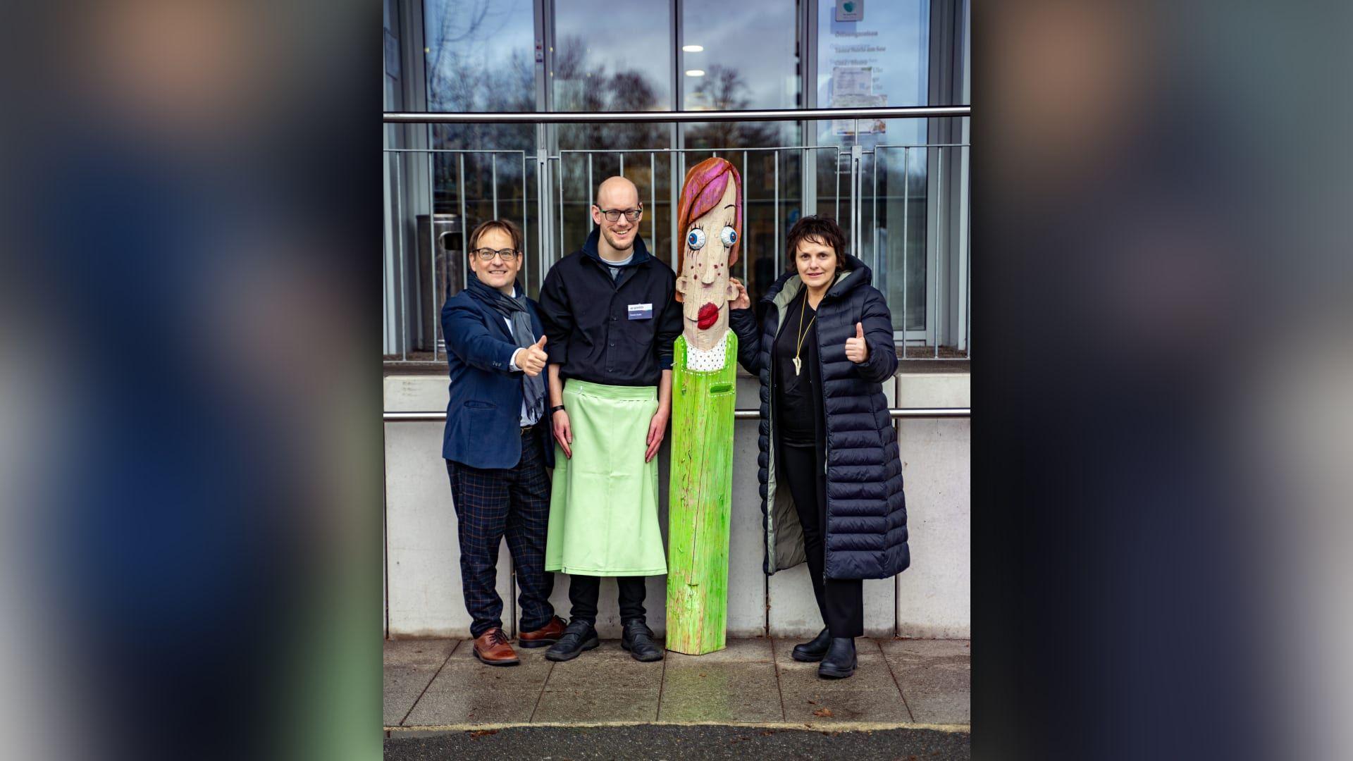 Wiedervereint: Christian Schadinger, Daniel Oeder, "Tante Noris" und Kriminaldirektorin Martina Sebald. Wiedervereint: Christian Schadinger, Daniel Oeder, "Tante Noris" und Kriminaldirektorin Martina Sebald.