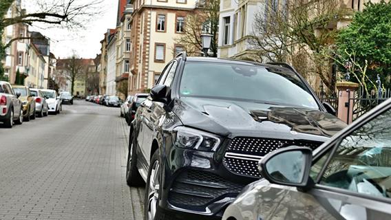 Bericht: In dieser deutschen Stadt werden SUV-Parkplätze deutlich teurer