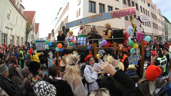 Närrschbrucker Rummzug: Hersbrucker Altstadt wird zur Partyzone