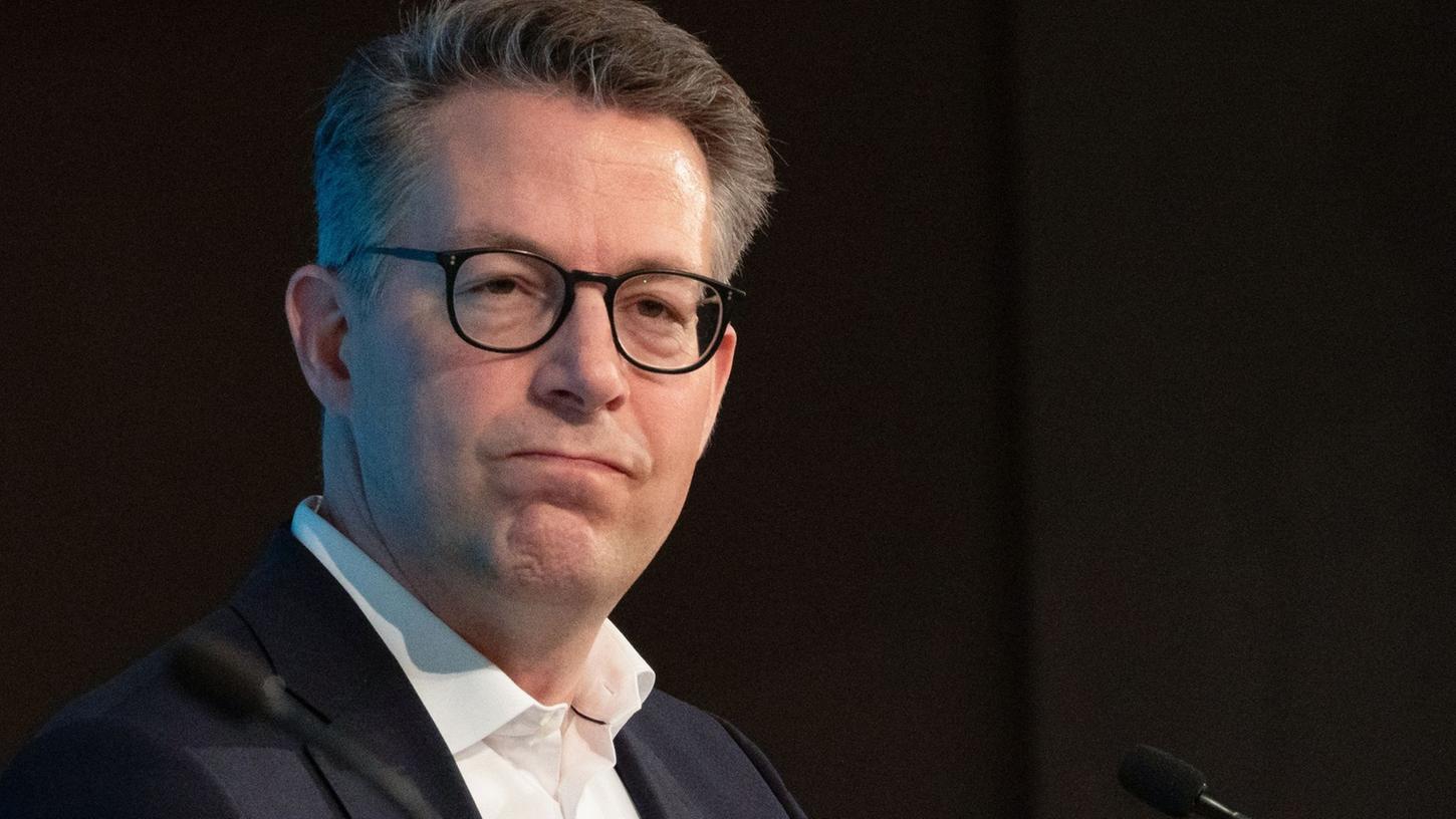 Blume kritisiert Subventionen für IntelChipFabrik Nordbayern