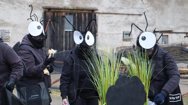 Der Damenstammtisch Muhr bewies: Manchmal braucht es keinen riesigen Umzugswagen, um jede Menge Stimmung aufkommen zu lassen. Sie waren als "Muhrer Schnogn" unterwegs.