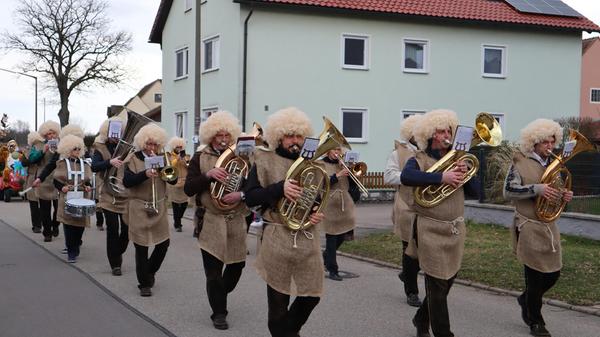 Die Blasmusik war als musikalischer Auftakt ganz vorn mit dabei.