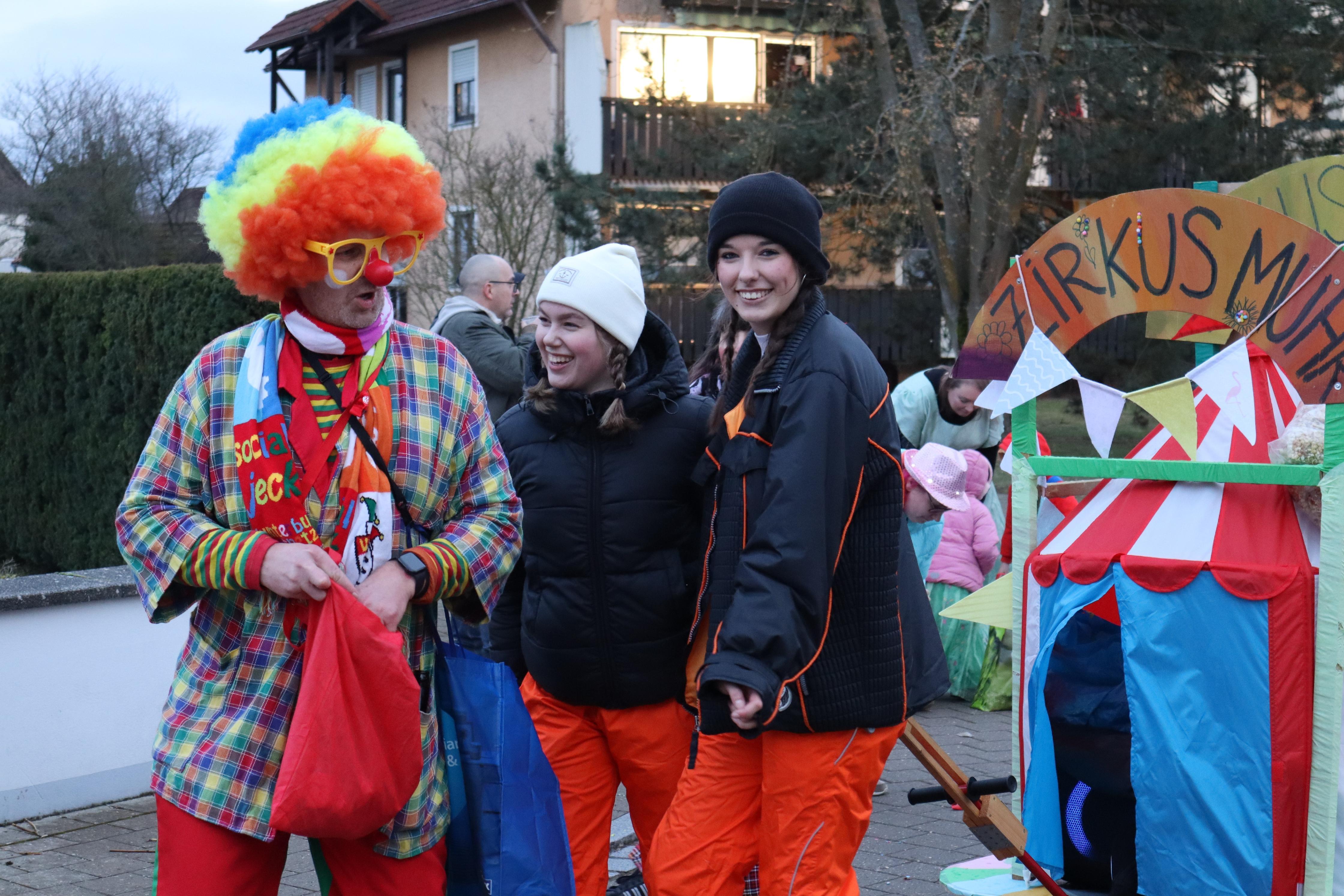 Einen Clown gefrühstückt haben wohl nicht nur die Zuschauer.