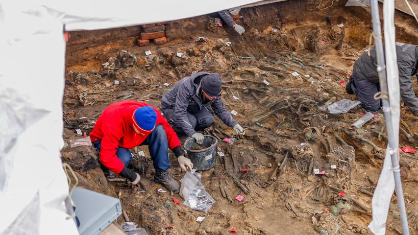Auf der fast 6000 Quadratmeter großen Fläche, auf der die Überreste gefunden wurden, sollte eigentlich ein neues Pflegeheim gebaut werden.