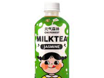 Der Hersteller Chi Forest ruft derzeit wegen verbotener Inhaltsstoffe eine bestimmte Charge seines "Milk Tea Jasmine Flavor" zurück. 