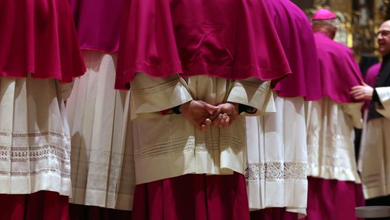 Bischöfe: Völkisches Denken und Christentum nicht vereinbar