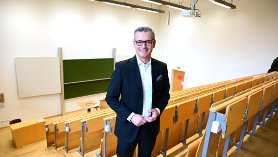 Hörsaal statt Rathaus: So geht es Nürnbergs Ex-Wirtschaftsreferent Michael Fraas im neuen Job