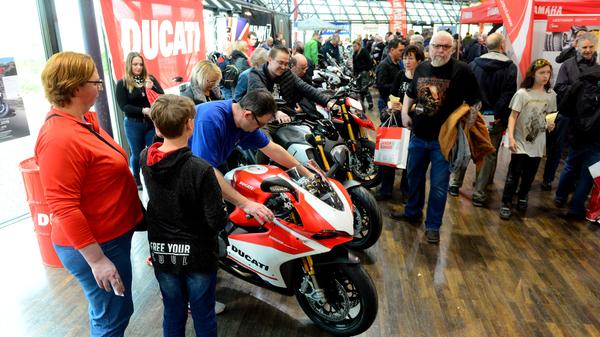 Am Samstag, 2. März und am Sonntag, 3. März, findet in der Fürther Stadthalle die Messe "Franken-Bike" statt. Dort zeigen verschiedene Hersteller Motorräder, Roller, Quads sowie Bekleidung und mehr.