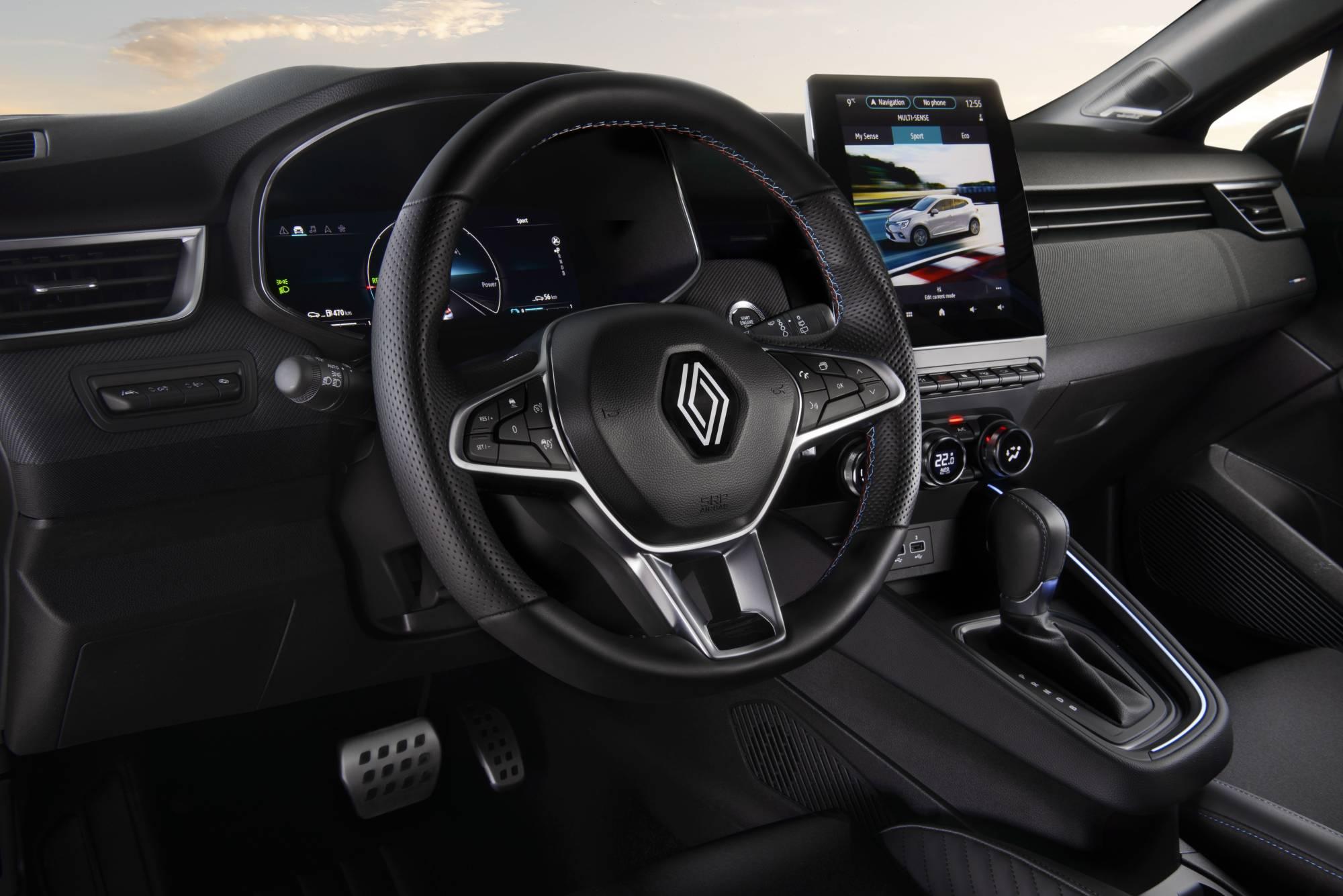 Der große Hochkant-Zentralmonitor beherbergt ein einfach funktionierendes Infotainment, die Klimafunktionen hat Renault in eine gesonderte Bedieneinheit mit physischen Tasten und Drehknöpfen ausgelagert.