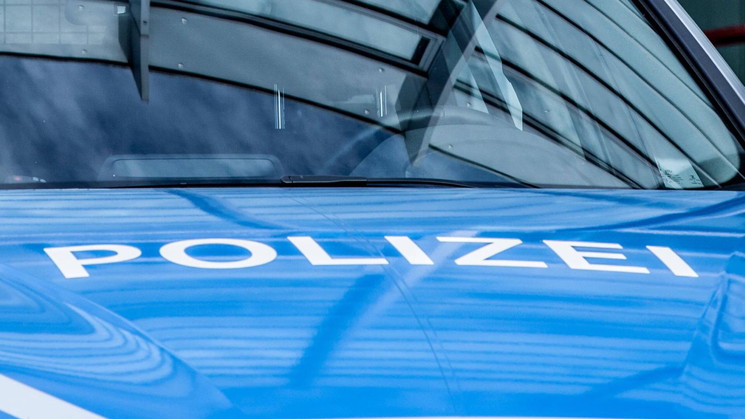 Die Polizei musste sich mit üblen Schmierereien befassen. Die Polizei musste sich mit üblen Schmierereien befassen.