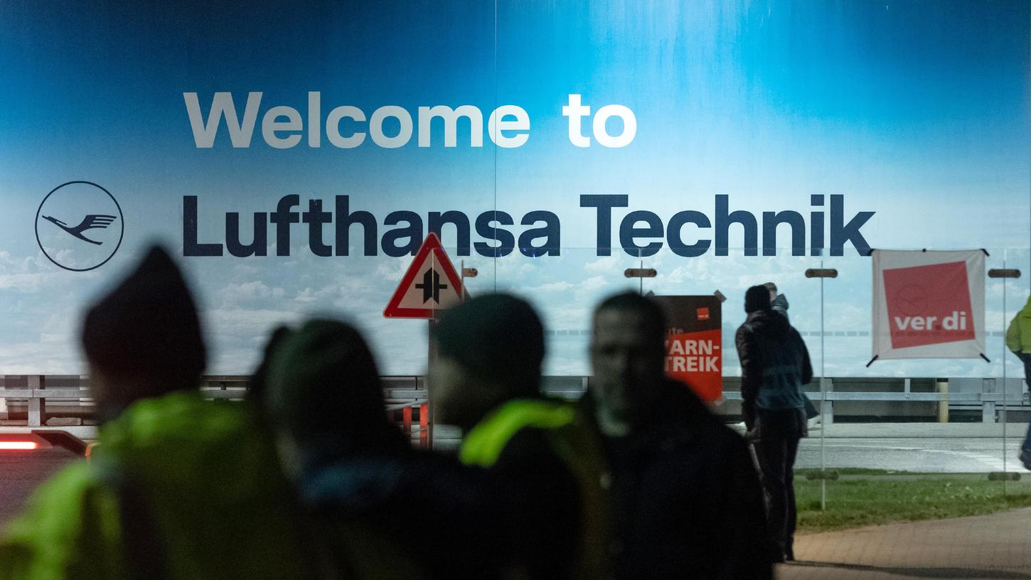 Die Beschäftigten der Lufthansa-Technik sind momentan im Ausstand. 
