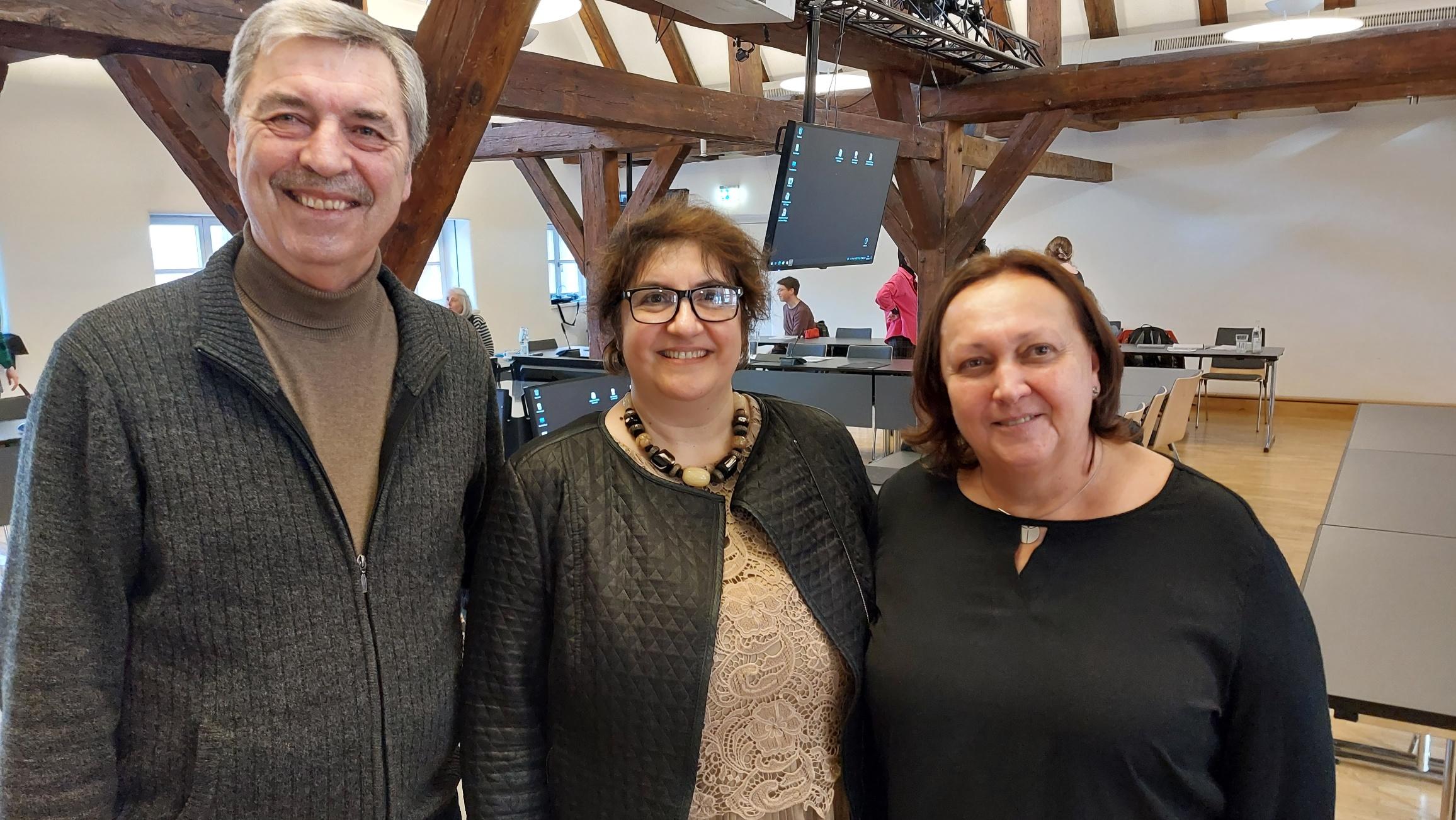 Valentina-Amalia Dumitru (Mitte) ist Schwabachs neue „Integrationslotsin“. Die beiden Bürgermeister Petra Novotny und Emil Heinlein begrüßten sie bei ihrer Vorstellung. 