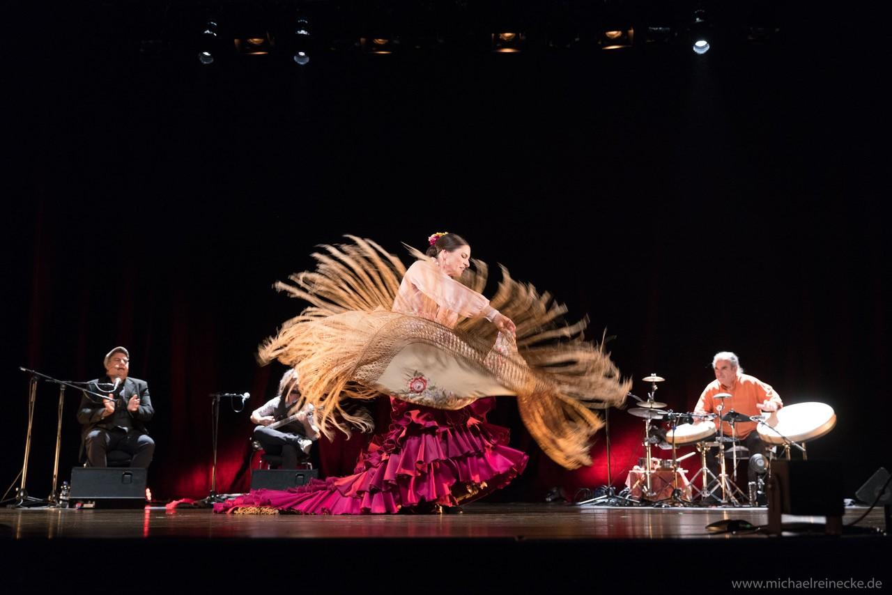 Zwischen Flamenco und Polka: So gelingt der Rotherin der Weg von Bernlohe auf die B&uuml;hnen der Welt