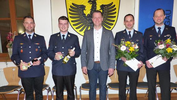 Gemeinderat Berngau verabschiedet Feuerwehrkommandanten und diskutiert über Kernwegenetz