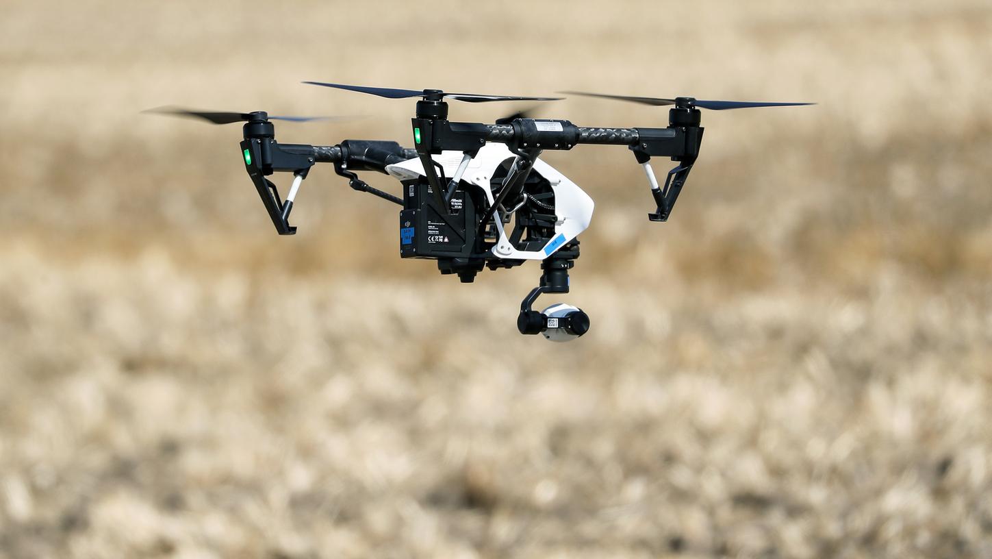 Die Drohnenbefliegung im Auftrag von Kommunen liegt in Bayern nun erst einmal auf Eis.