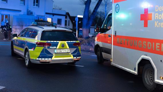 Senior zu Hause brutal überfallen: Fake-Polizist klaut Zehntausende Euro im Landkreis Fürth