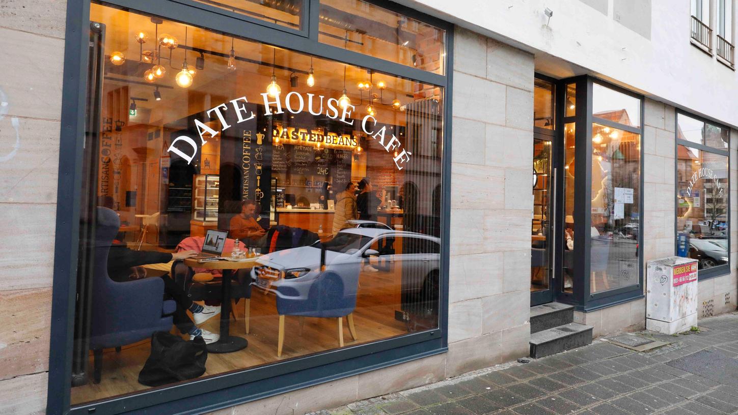 Date House Café
