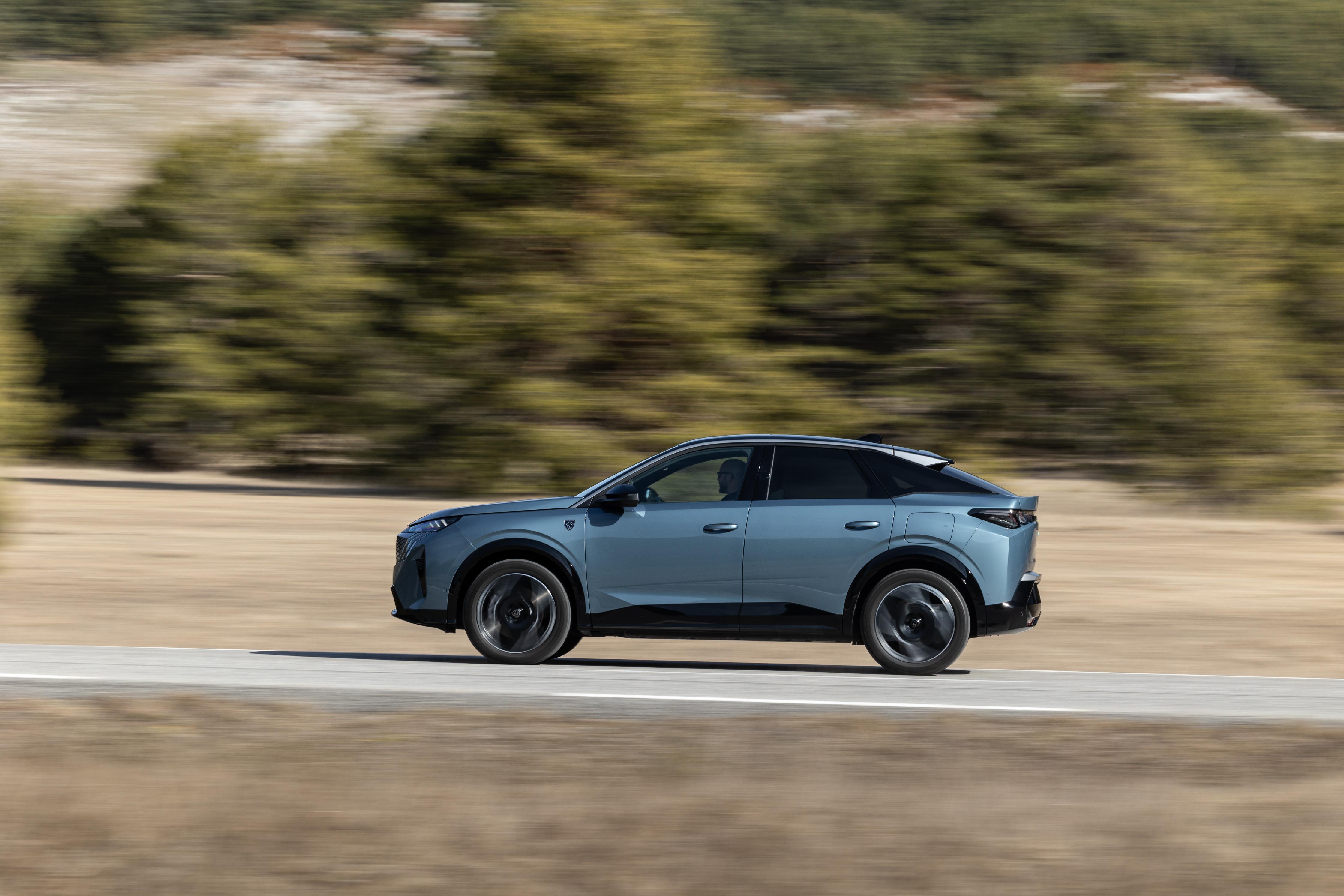 Der Electric 210 leistet 157 kW/210 PS, die von BYD zugelieferte Lithium-Ionen-Batterie mit NMC-Zellchemie (Nickel, Mangan, Kobalt) und 73 kWh Netto-Kapazität soll laut WLTP-Norm eine Reichweite von 525 Kilometern ermöglichen.