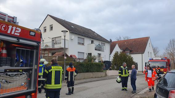 Dachbodenbrand in Wald bei Gunzenhausen: Familie löscht Feuer selbst