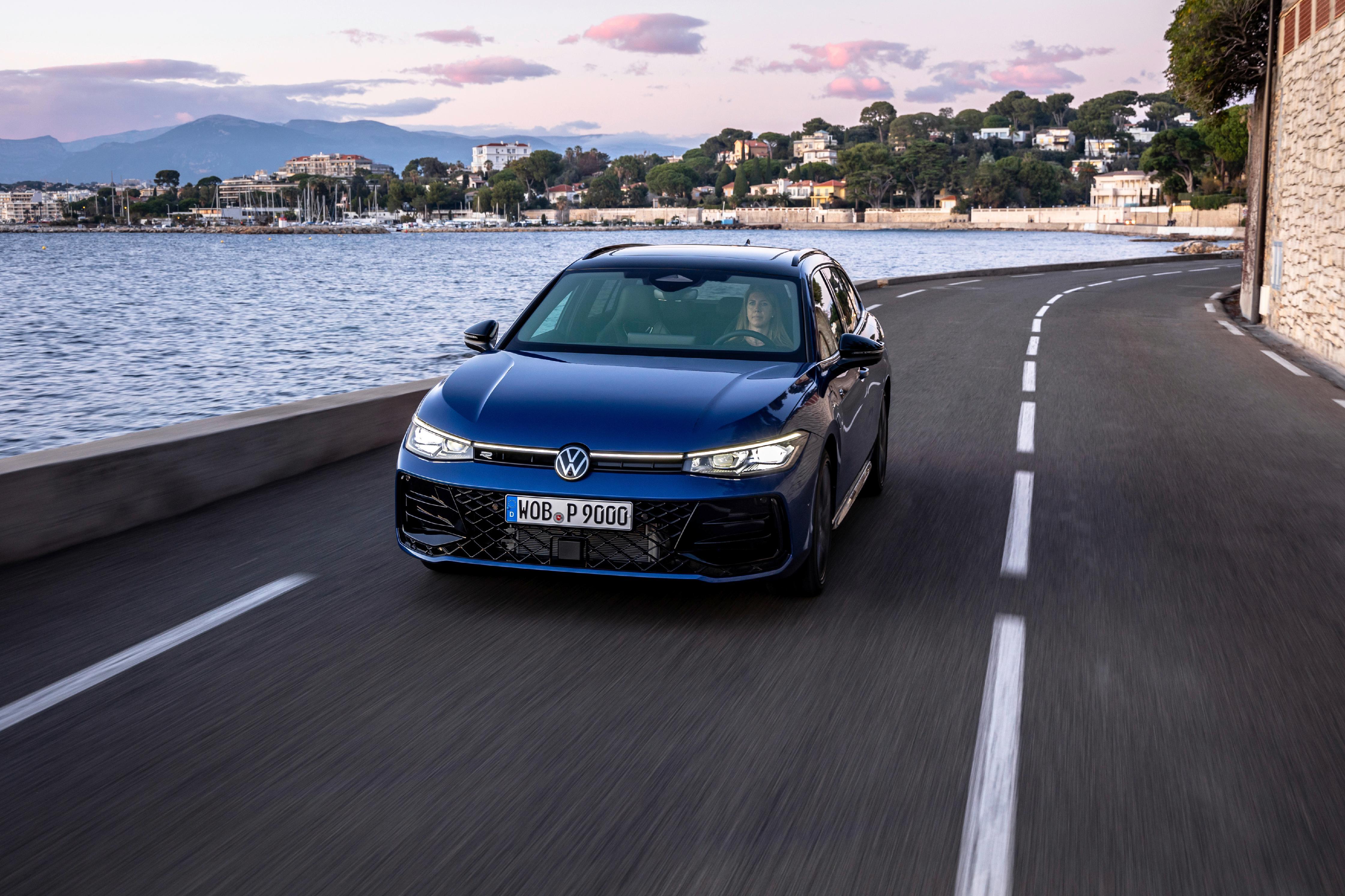 Die maximale Anhängelast liegt antriebsabhängig zwischen 1600 und 2200 Kilogramm (TDI 4Motion).