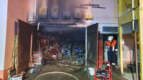 Großaufgebot in Großlellenfeld: Feuer in Stall ausgebrochen