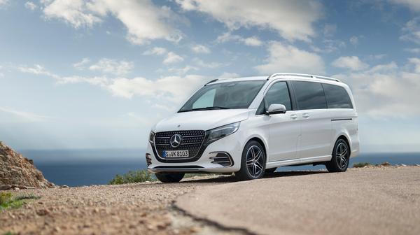 Ausschließlich die Diesel lassen sich in Verbindung mit Allradantrieb ordern, ansonsten ist Heckantrieb Standard.