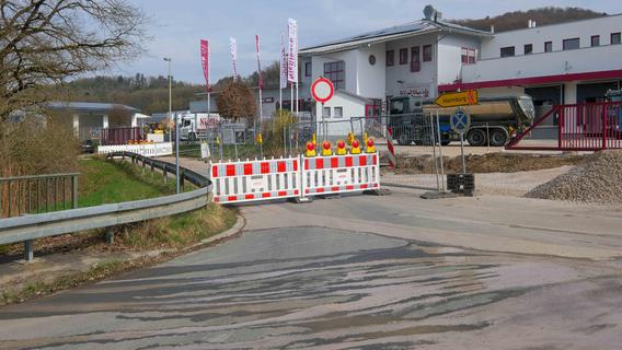 Zufahrt gesperrt: Umleitung am Gewerbegebiet Meilenhofen-Ost