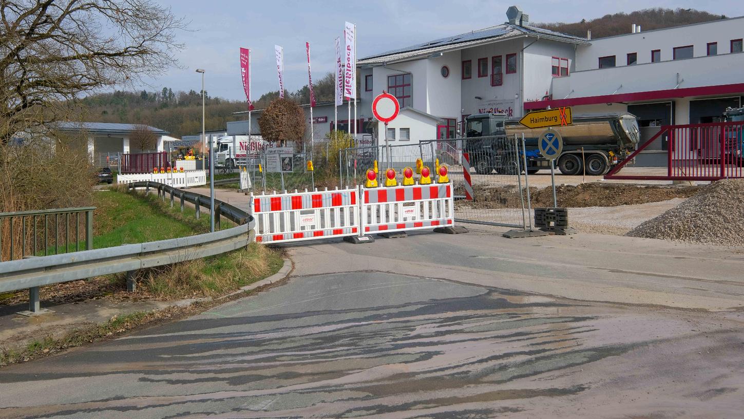 Die Zufahrt nach Meilenhofen-Ost ist dicht.