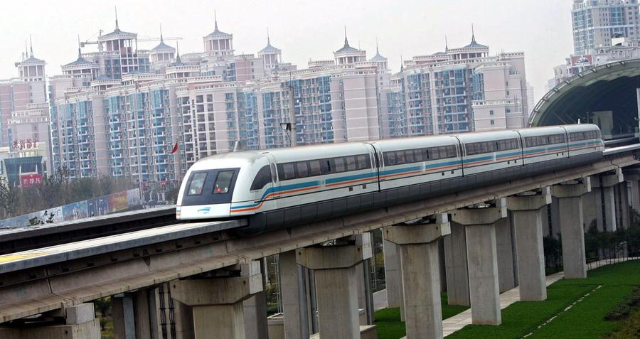 Auch in China gibt es Strecken, die der Transrapid bedient. In Shanghai war auch die Firma Max Bögl beim Pro