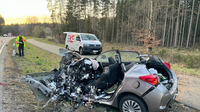 Am Dienstagnachmittag, gegen 15.45 Uhr, ist es zu einem schweren Verkehrsunfall im Landkreis Nürnberger Land gekommen.