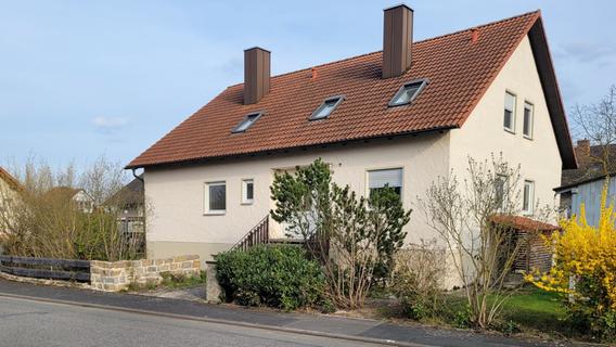 Landratsamt mietet zusätzliche Immobilien an: Es ziehen weitere Geflüchtete in den Raum Erlangen