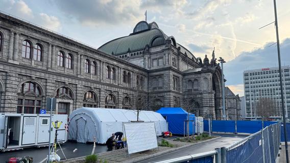 Bundespolizei mit ominösen Zelten am Hauptbahnhof Nürnberg - das ist der Grund