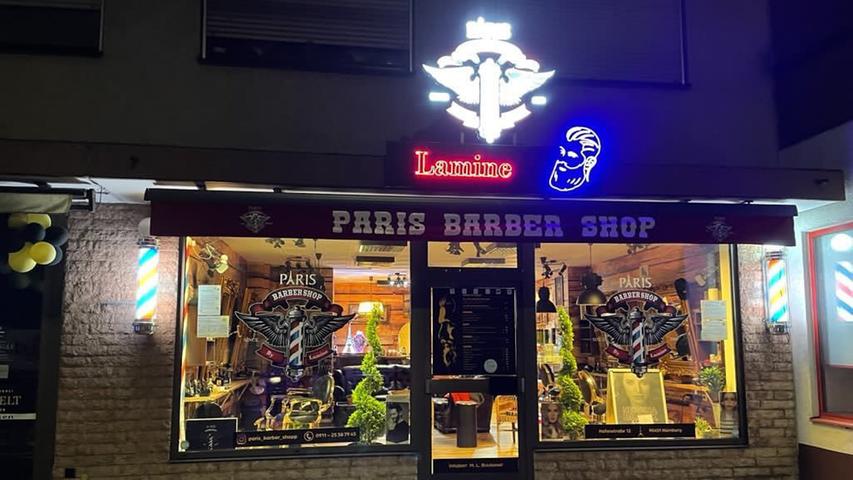 Inzwischen hat Mohamed Lamine drei Salons eröffnet: 2019 begann es mit dem ersten Paris Barbershop in Nürnberg, 2020 kam Shop Nummer Zwei in Eibach dazu und 2021 ein Salon für Damen - La Parisienne! 
