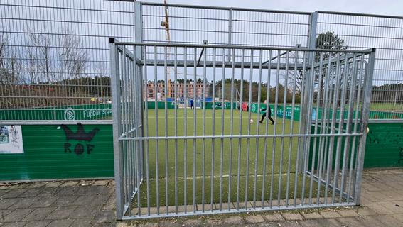 Jung und sportlich: Pavelsbacher Kids wünschen sich DFB-Spielplatz