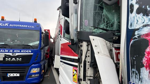 Kettenkollision mehrerer Lkw: Mega-Stau nach Vollsperrung auf der A3 in Franken