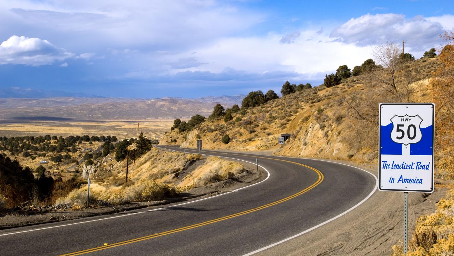 Einsamster Highway, Straßenschild in Nevada.